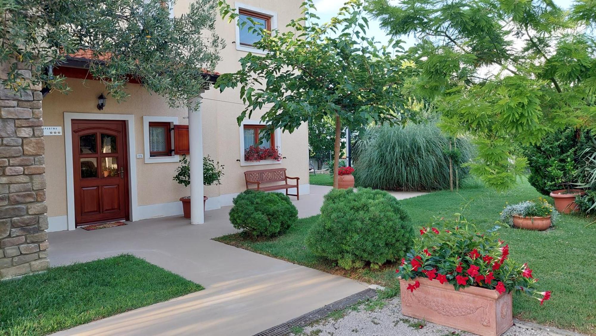 Apartment Oaza Relax Копер Екстер'єр фото